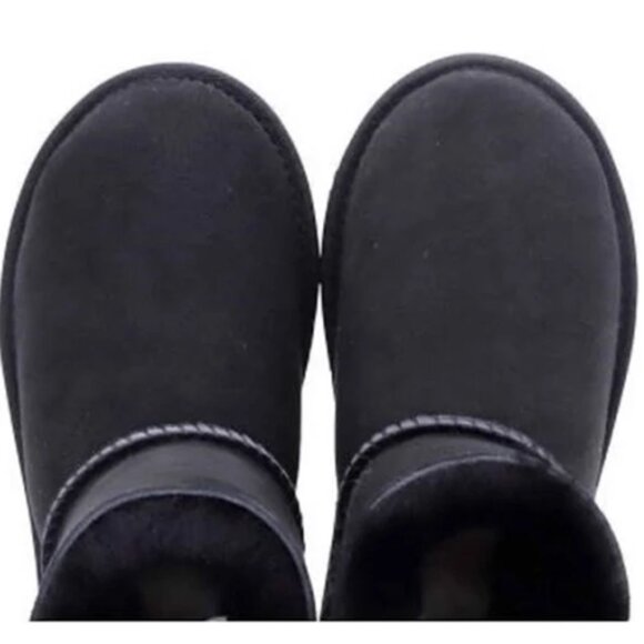 NEW Kirkland Signature Shearling Pull Easy Slip On Sheepskin Leather Winter Boot - Picture 4 of 4